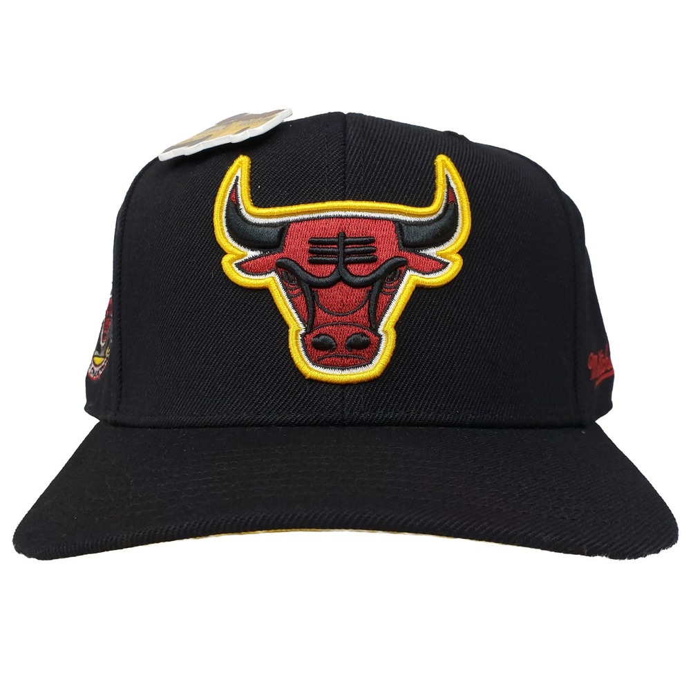 Chicago Bulls Mitchell & Ness‎ NBA Fitted 7 1/8 Hat Cap 3D Logo Lapel Pin New